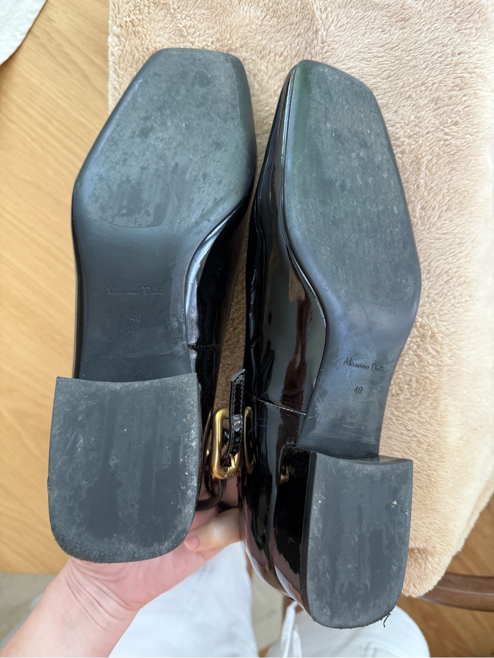 Massimo Dutti Black Patent Square-Toe Ankle-Strap Flats with Gold Buckles - Picture 3 of 4